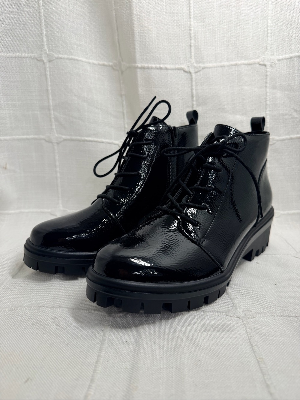 NWT White Mountain Tariq Black Patent Lug Sole Ankle Boots 7.5M